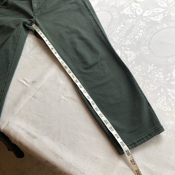 White House Black Market Moose Green The Skinny Crop Denim Pants Women’s Size 12 - Picture 12 of 16